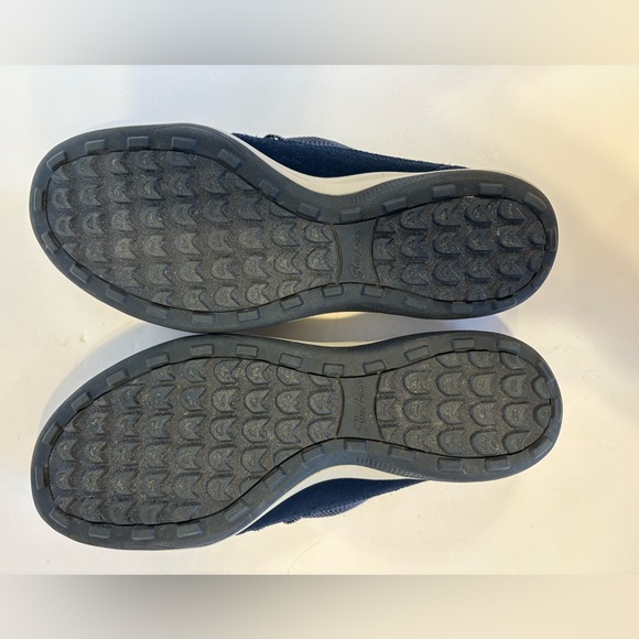 Skechers Air-Cooled Arch Fit navy blue slip-on sneakers size 8.5 - Picture 9 of 10